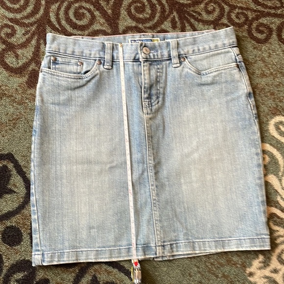 Vintage Old Navy Denim Skirt. Size 2. - Picture 2 of 5